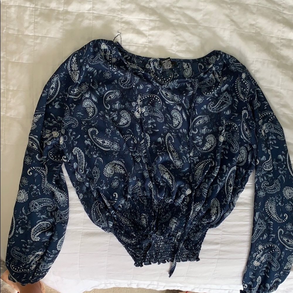 Long sleeve dress shirt